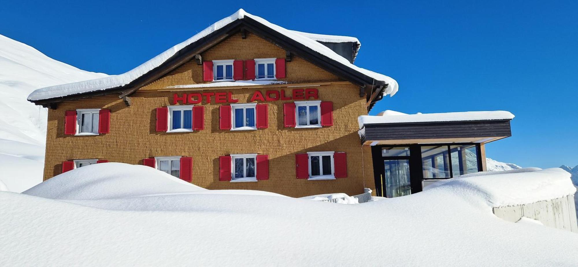 Hotel Adler Warth  Экстерьер фото
